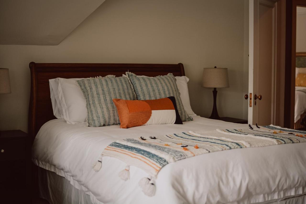 Hill Road Manor Bed & Breakfast Grand Falls Windsor Exterior foto
